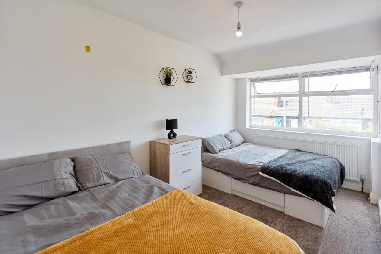 Spacious Home Close To City Centre Location Leeds (West Yorkshire) Exterior foto